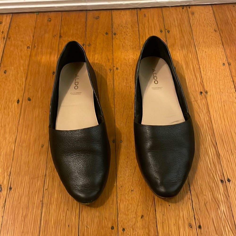 ALDO Blanchette size 7 genuine leather slip-on flats